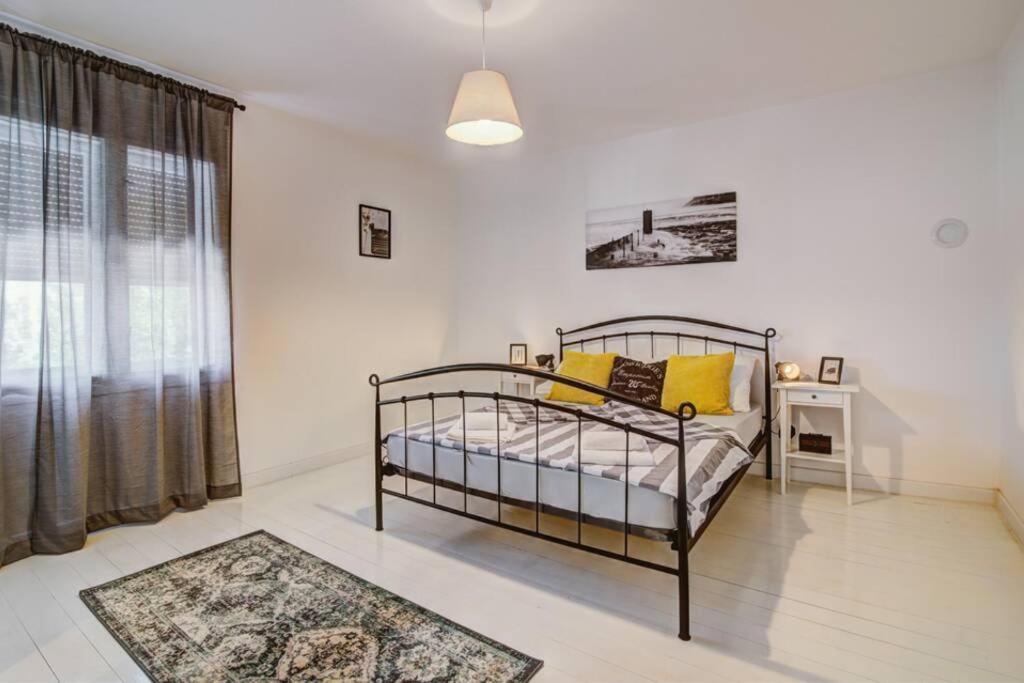 Vacation Home Korina Senj  Esterno foto